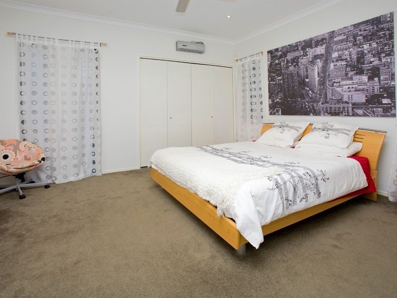 3 Santorini Place, Forest Lake QLD 4078