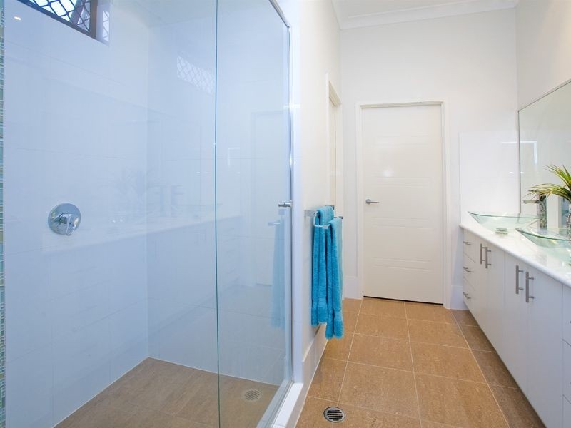 3 Santorini Place, Forest Lake QLD 4078