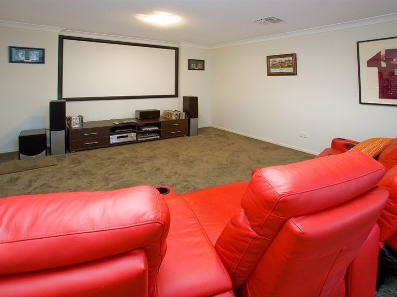 3 Santorini Place, Forest Lake QLD 4078