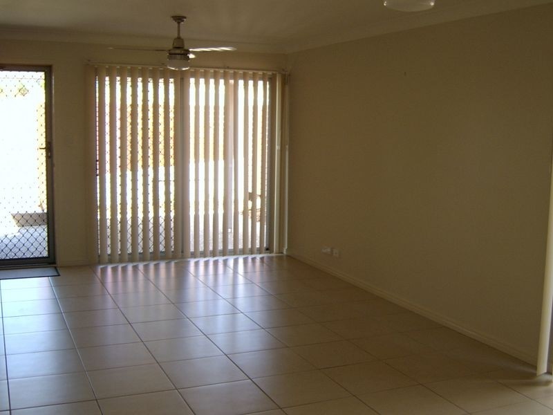 19 Esperance Crescent, Springfield Lakes QLD 4300