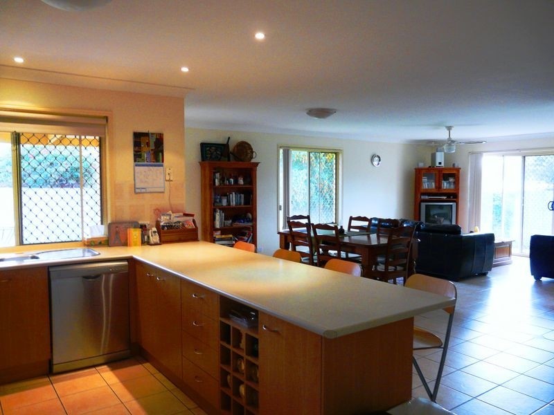 10 Grevillea Place, Forest Lake QLD 4078