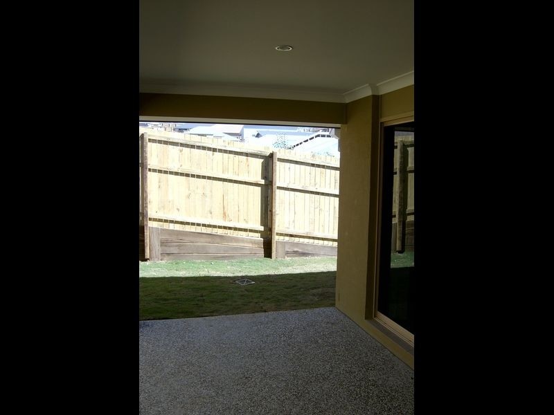 35 Lakes Entrance Drive, Springfield Lakes QLD 4300