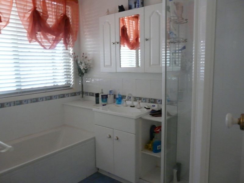 30 Bluegum Drive, Camira QLD 4300
