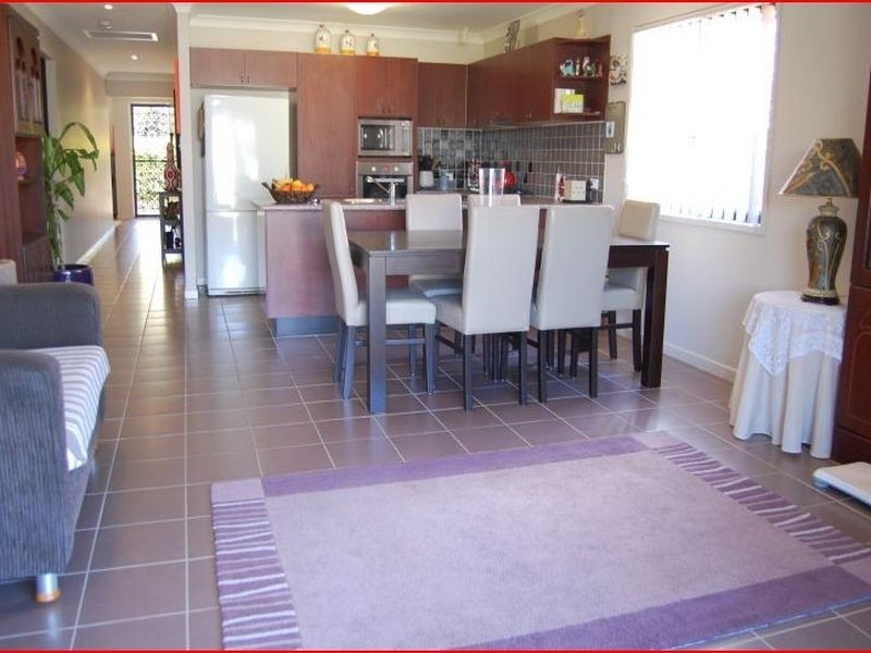 6 Birdwing Ct, Springfield Lakes QLD 4300