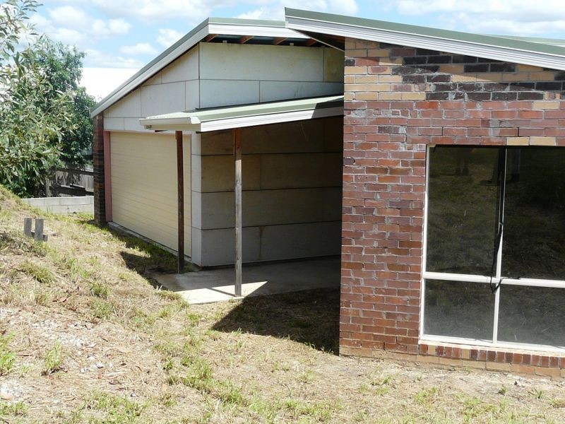 9 Mahogany Rise, Brookwater QLD 4300