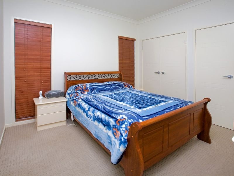 18 Mcauley Crescent, Bellbird Park QLD 4300