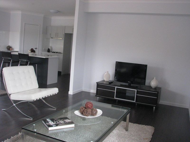 72 Park Edge Drive, Springfield Lakes QLD 4300