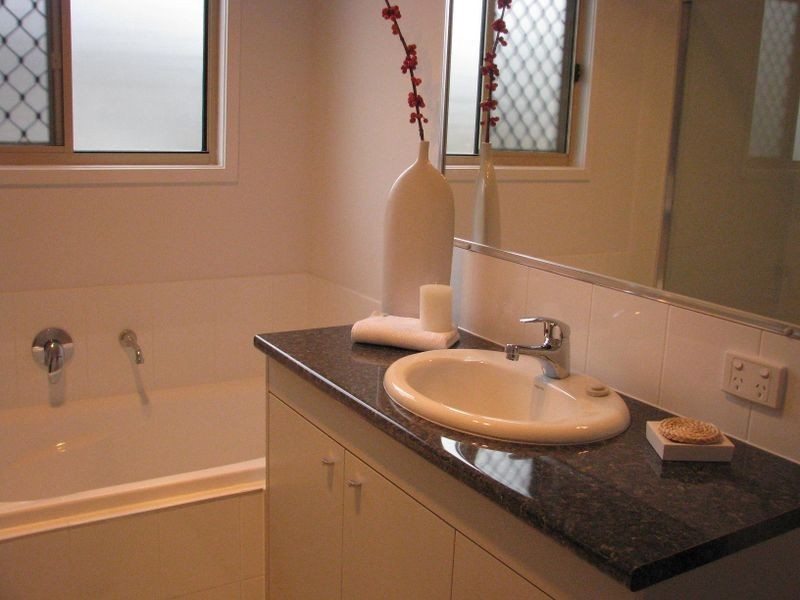 72 Park Edge Drive, Springfield Lakes QLD 4300