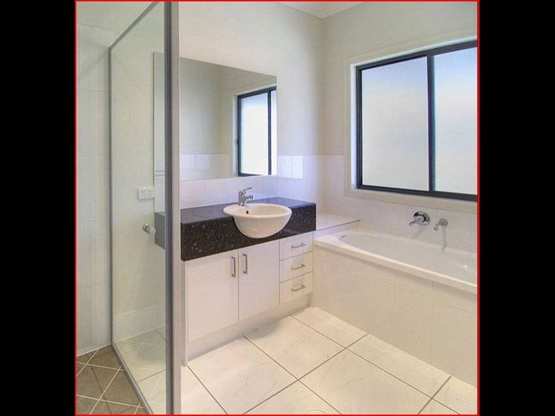 11 Kondalilla Crescent, Springfield Lakes QLD 4300