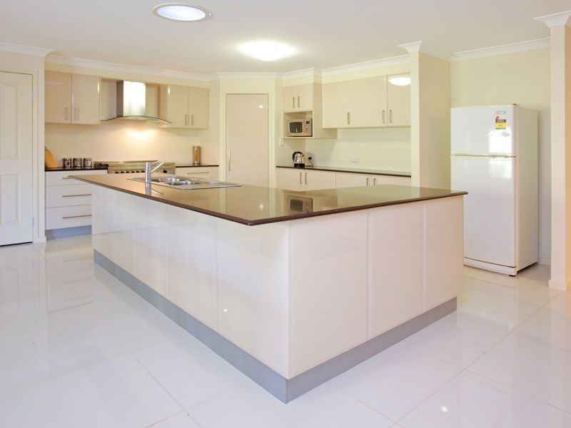 4 Avalon Close, Bellbird Park QLD 4300