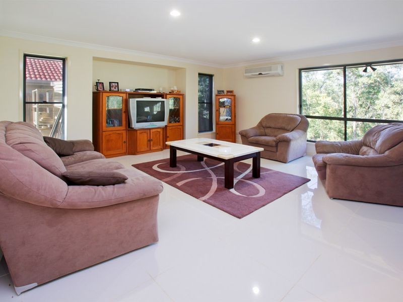 4 Avalon Close, Bellbird Park QLD 4300