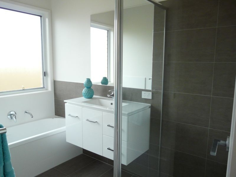 12 Dillon Avenue, Bellbird Park QLD 4300