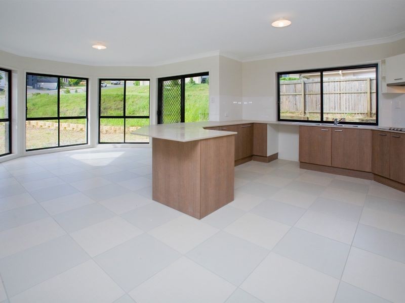 76 Opossum Circuit, Springfield Lakes QLD 4300