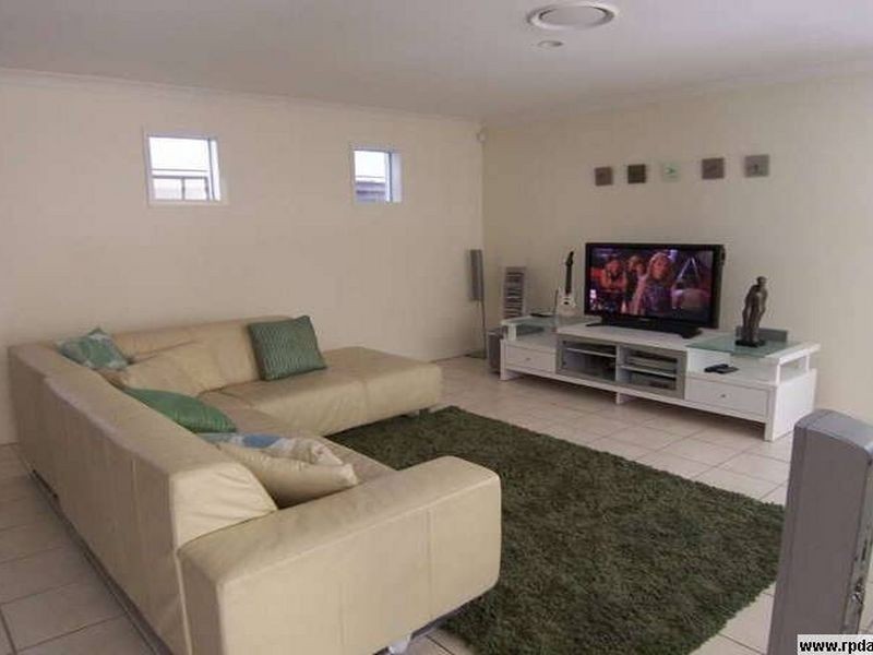 17 Chance Court, Springfield Lakes QLD 4300