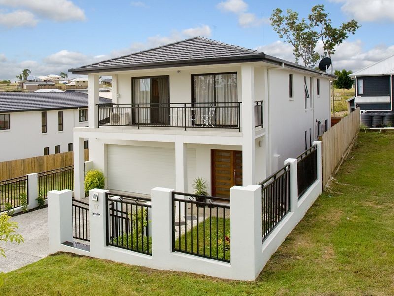 17 Cascades Street, Springfield Lakes QLD 4300