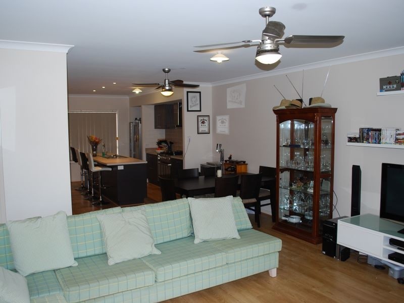 13 Riverside Crescent, Springfield Lakes QLD 4300