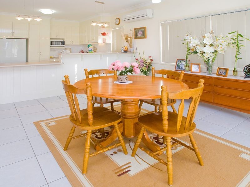 7 Eclipse Court, Springfield Lakes QLD 4300