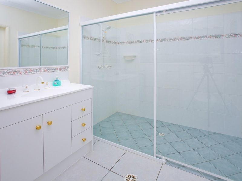 7 Eclipse Court, Springfield Lakes QLD 4300