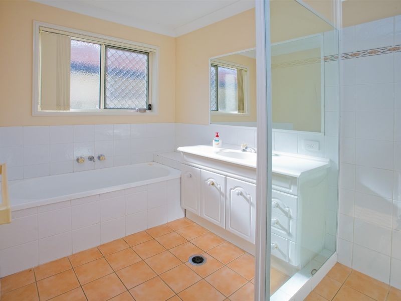 40 Karamea Avenue, Springfield QLD 4300