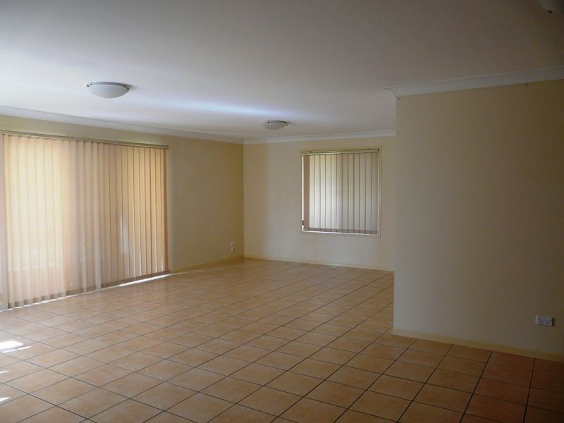 18 Grevillea Place, Forest Lake QLD 4078