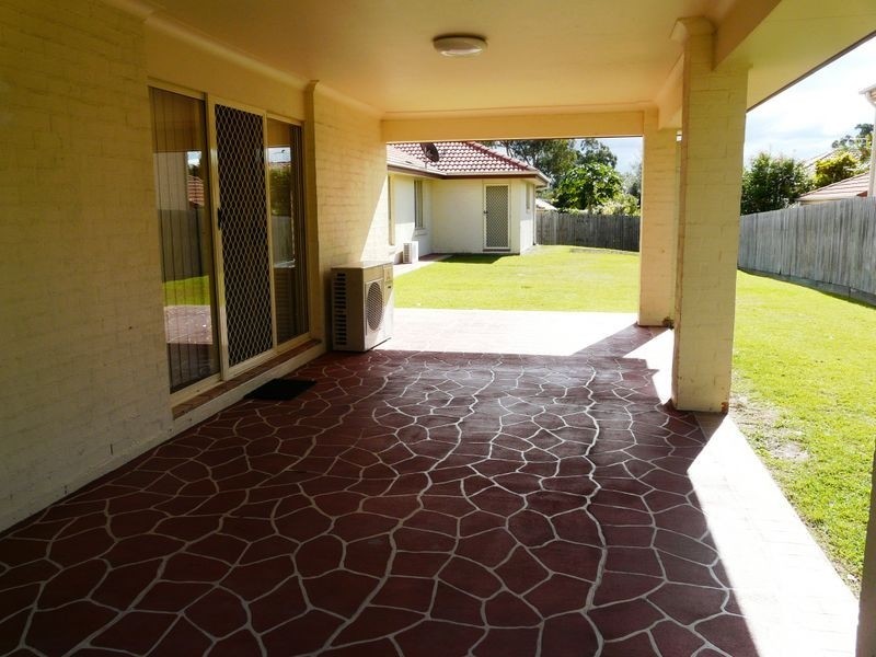 18 Grevillea Place, Forest Lake QLD 4078