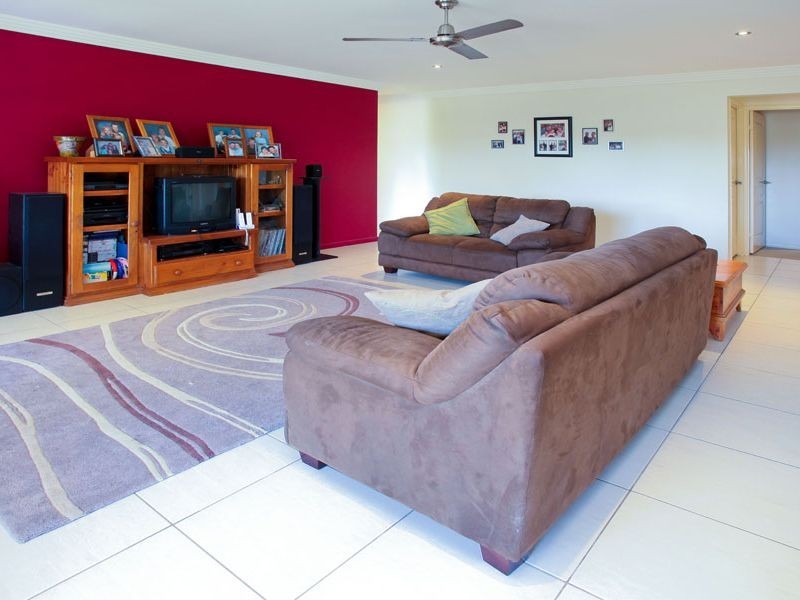 10 Billabong Place, Springfield QLD 4300