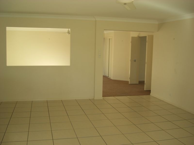 41 Viewpoint Drive, Springfield Lakes QLD 4300