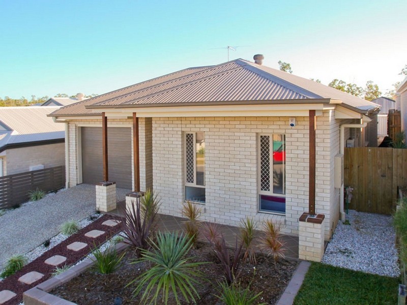 14 Barrington Street, Springfield Lakes QLD 4300
