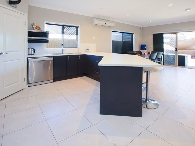 14 Barrington Street, Springfield Lakes QLD 4300