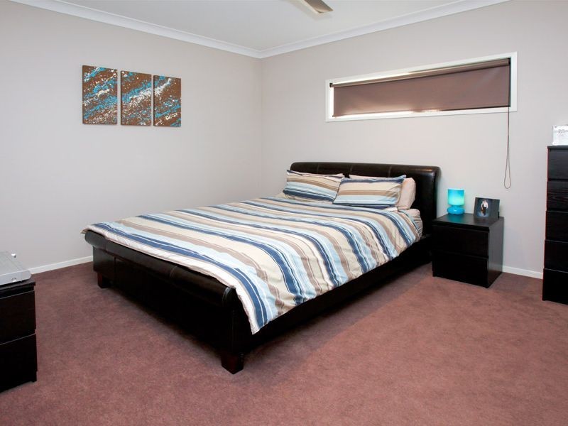 14 Barrington Street, Springfield Lakes QLD 4300