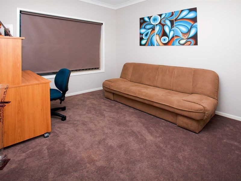 14 Barrington Street, Springfield Lakes QLD 4300