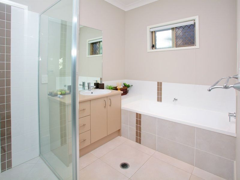 14 Barrington Street, Springfield Lakes QLD 4300