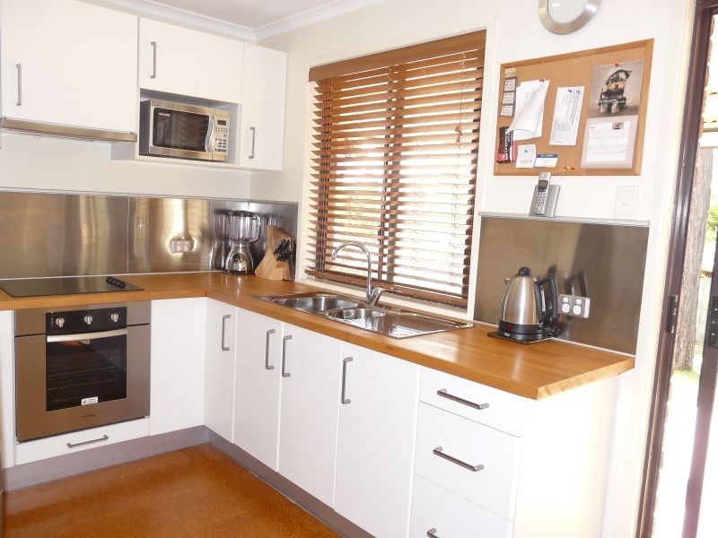 8 Chiffley Ct, Collingwood Park QLD 4301