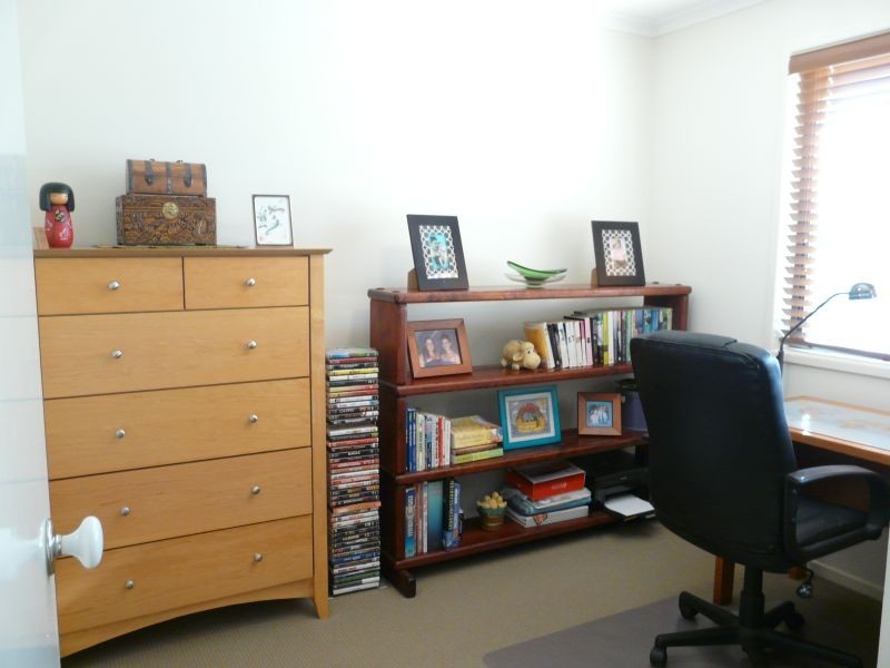 8 Chiffley Ct, Collingwood Park QLD 4301