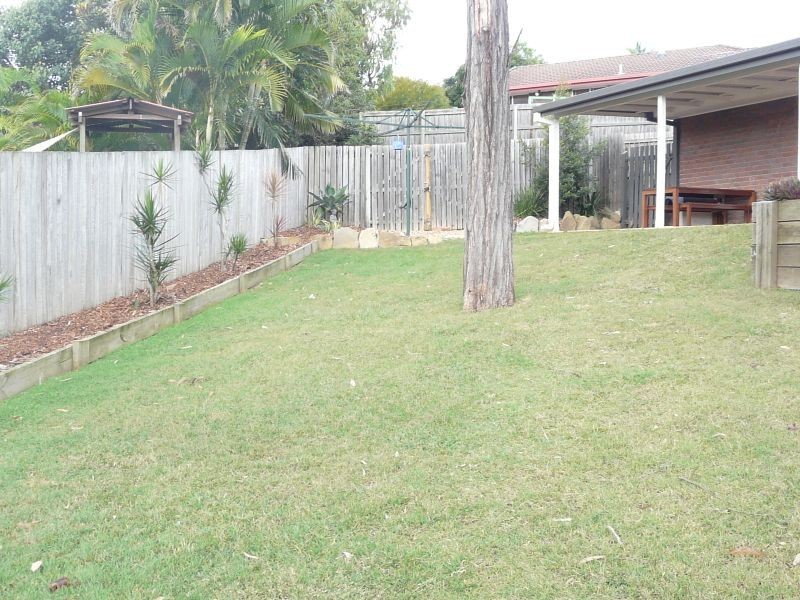 8 Chiffley Ct, Collingwood Park QLD 4301