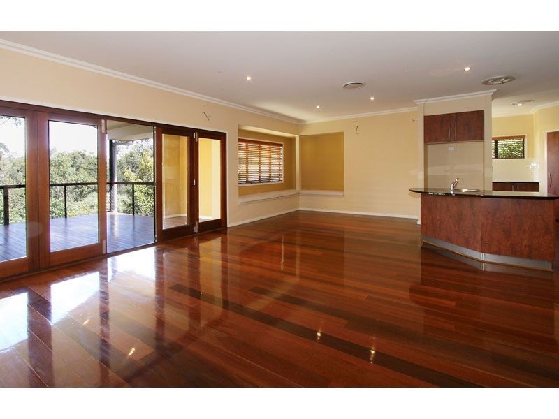 3 Fernbrook Close, Brookwater QLD 4300