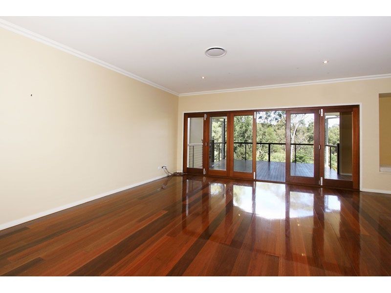 3 Fernbrook Close, Brookwater QLD 4300