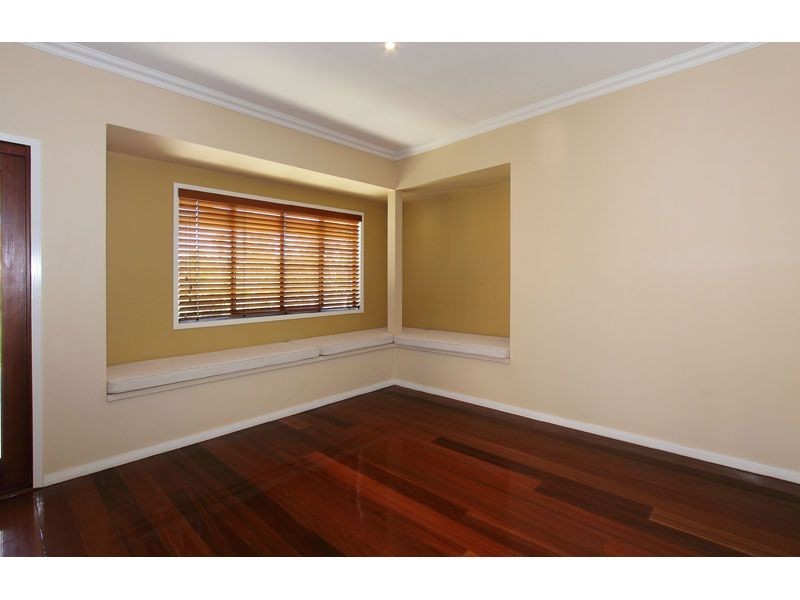 3 Fernbrook Close, Brookwater QLD 4300
