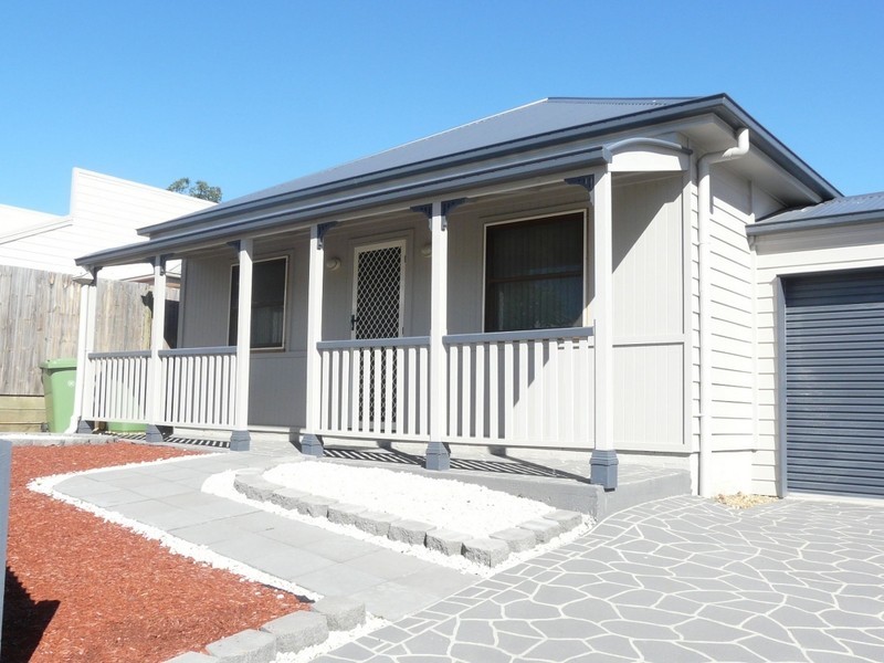 8 Skyline Avenue, Springfield Lakes QLD 4300