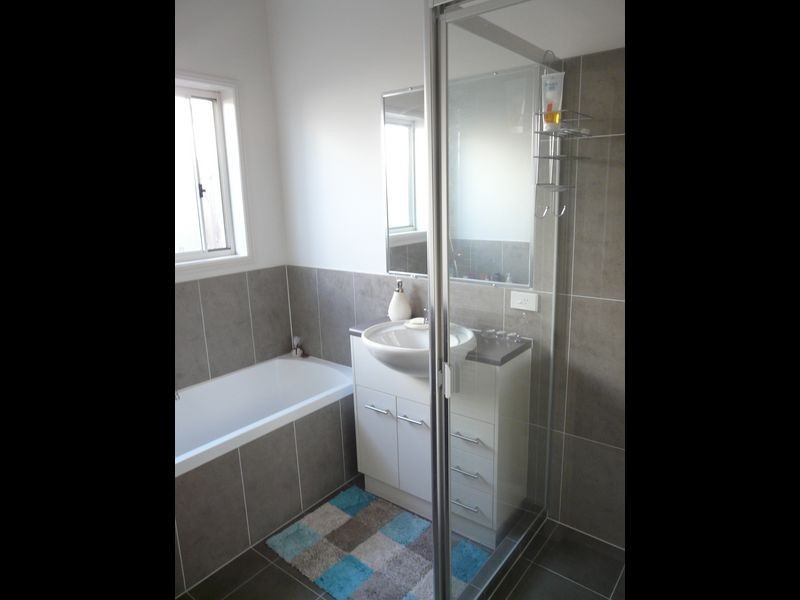 8 Skyline Avenue, Springfield Lakes QLD 4300