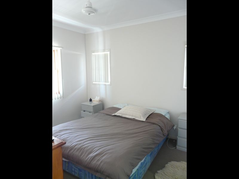 8 Skyline Avenue, Springfield Lakes QLD 4300