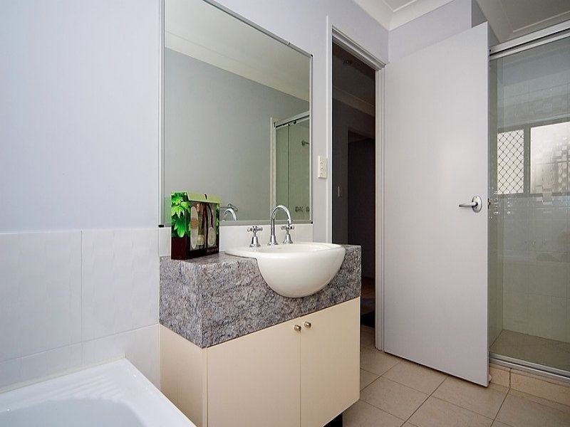 32 Jezabel Drive, Springfield Lakes QLD 4300