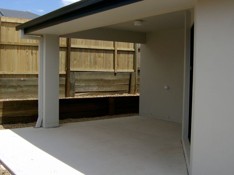 47 Lakes Entrance Drive, Springfield Lakes QLD 4300