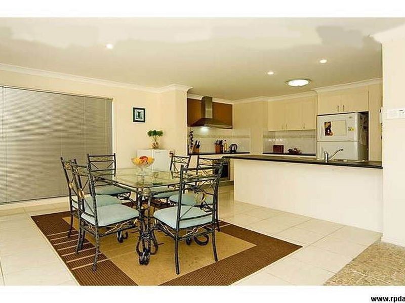 71 Lloyd Bird Crescent, Springfield Lakes QLD 4300