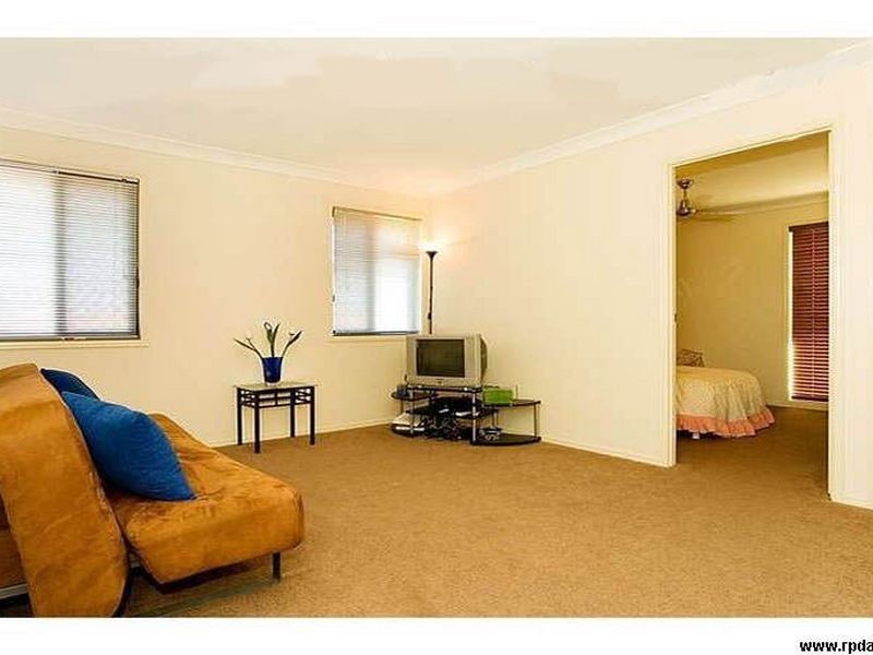 71 Lloyd Bird Crescent, Springfield Lakes QLD 4300