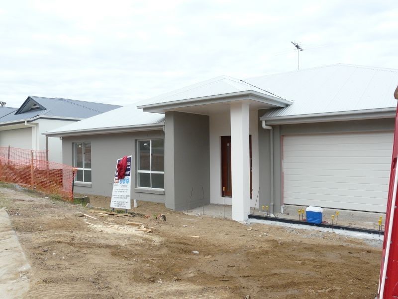 13 OVALS TCE, Springfield Lakes QLD 4300