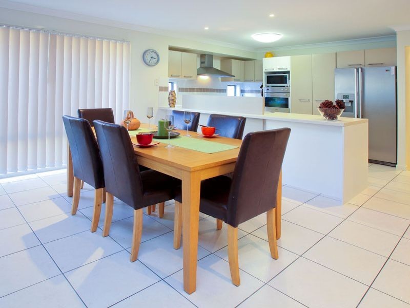 19 Speckled Circuit, Springfield Lakes QLD 4300