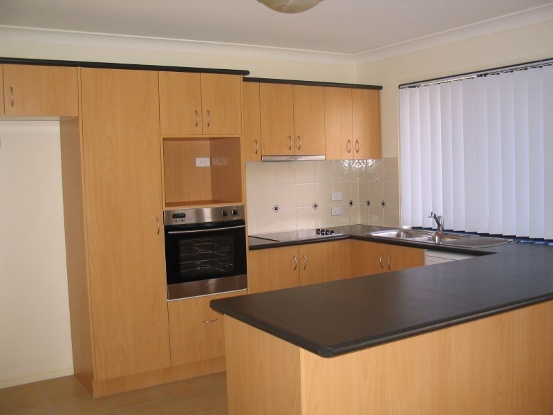 11 Alfred Place, Springfield Lakes QLD 4300
