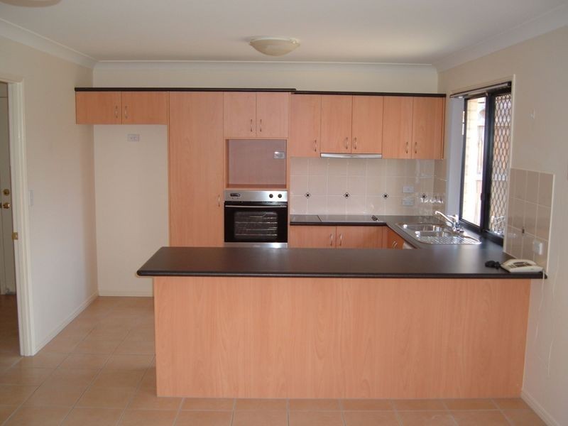 11 Alfred Place, Springfield Lakes QLD 4300
