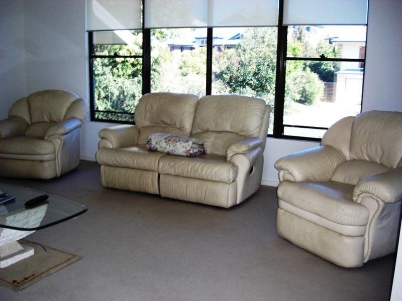 2 Mountain Ash Drive, Brookwater QLD 4300